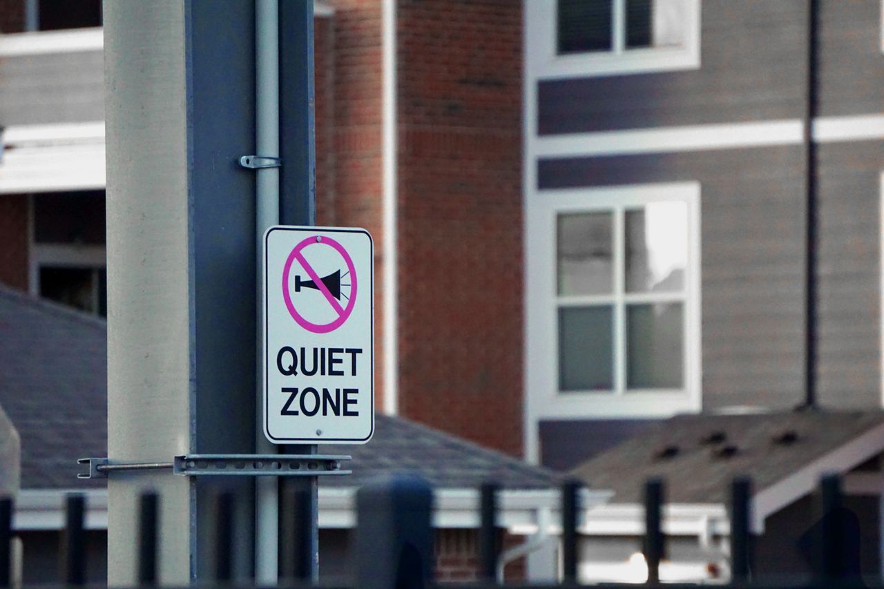 Resident affected by excessive noise under Florida Town Noise Code regulations